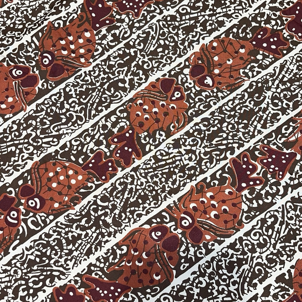 Vintage Burnt Orange Cream Brown Fish Pattern Scarf 100% Polyester‎ Made In USA